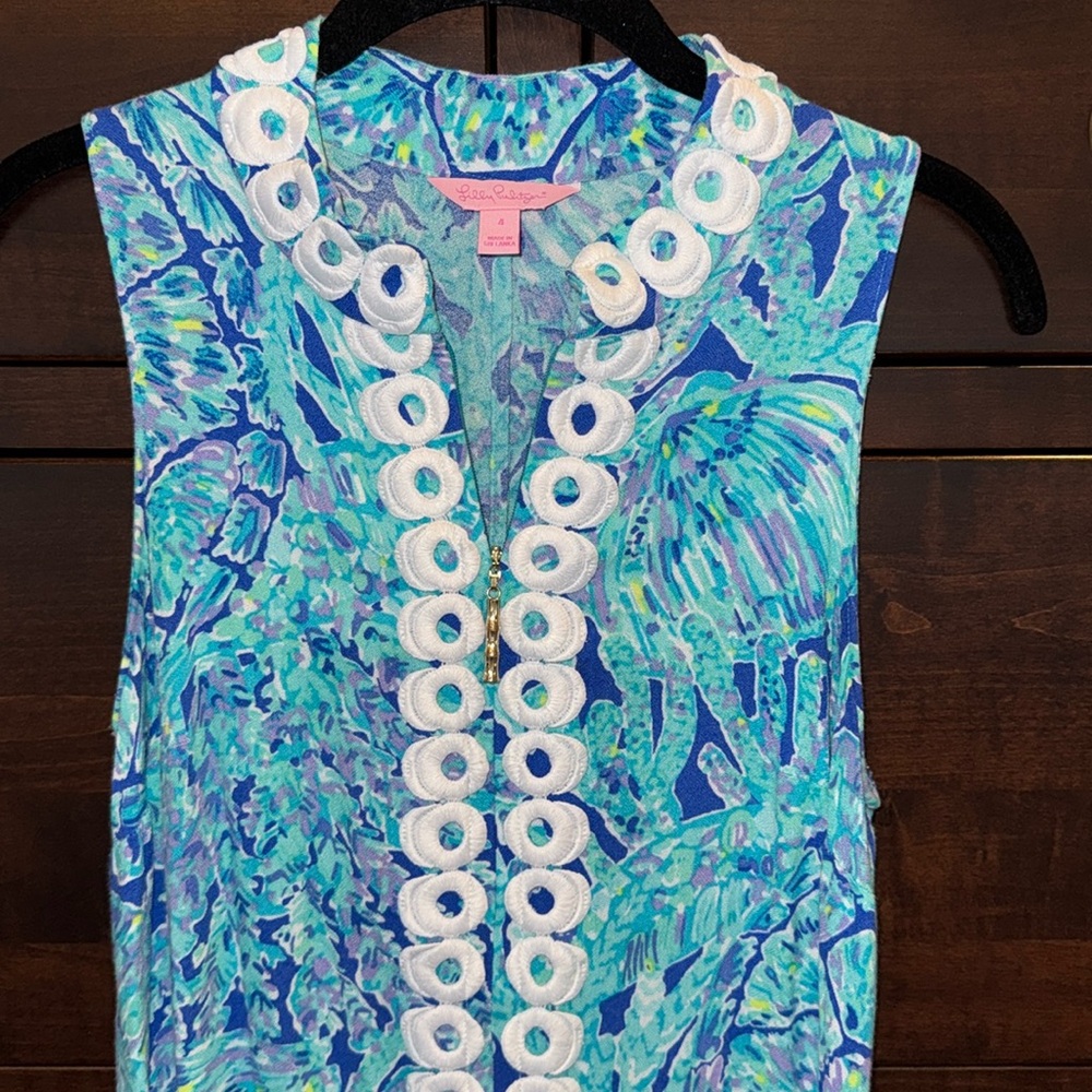 Lilly Pulitzer dress. Size 4. Good condition.